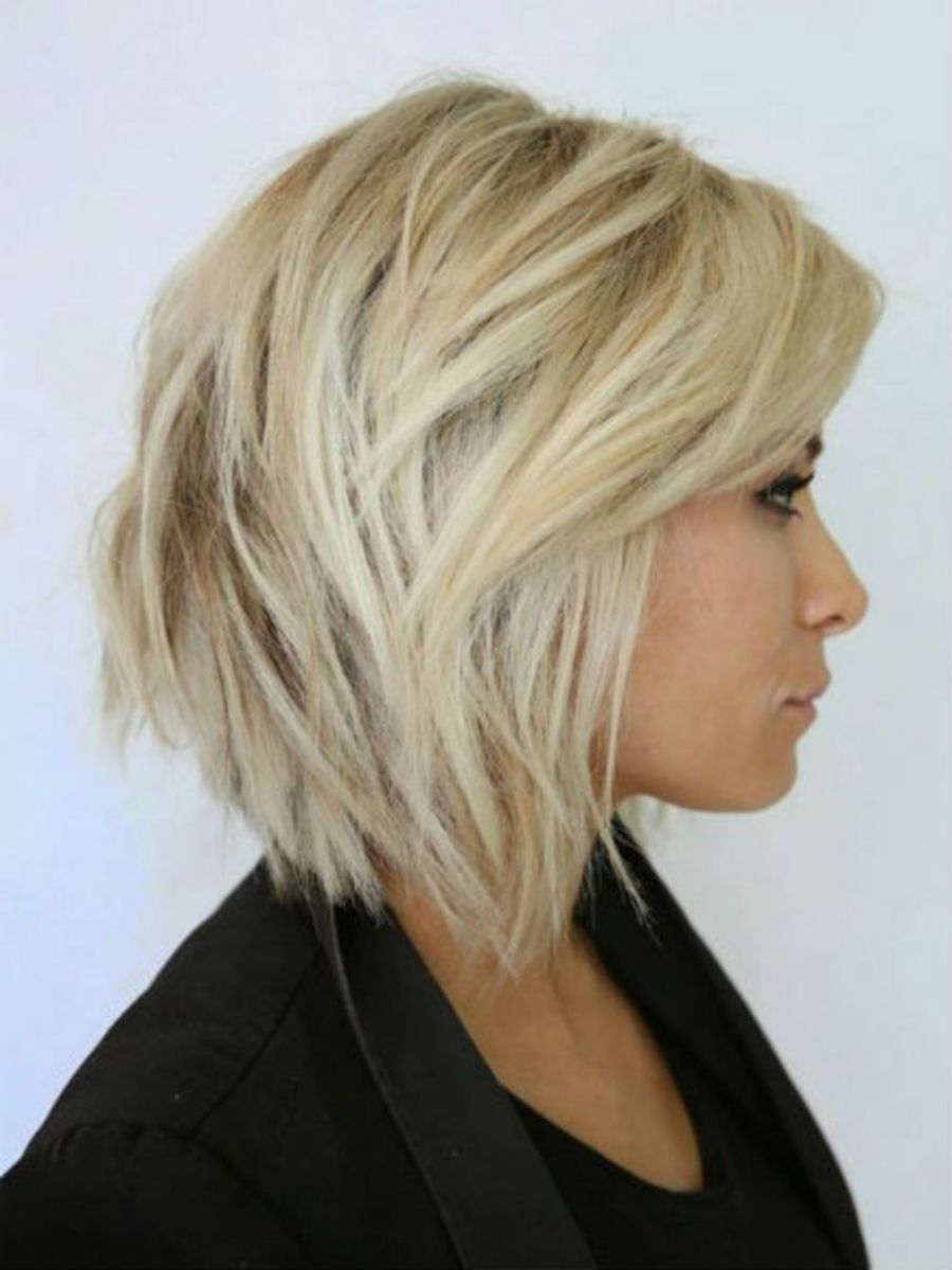 Coiffure-carre-plongeant-degrade